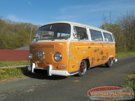 VOLKSWAGEN COMBI DELUXE