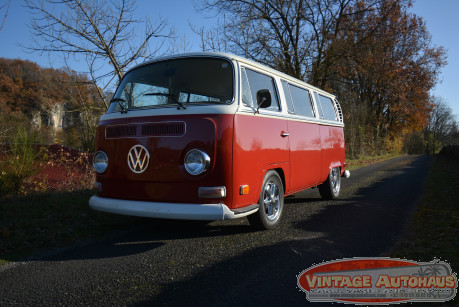 VOLKSWAGEN COMBI