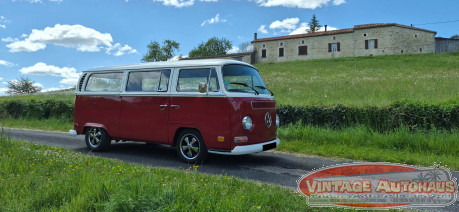 VOLKSWAGEN COMBI DELUXE