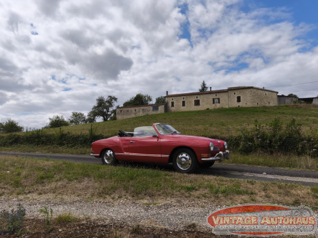 VOLKSWAGEN KARMANN GHIA CABRIOLET