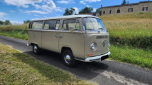 VOLKSWAGEN COMBI DELUXE