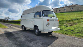 VOLKSWAGEN COMBI HIGH ROOF