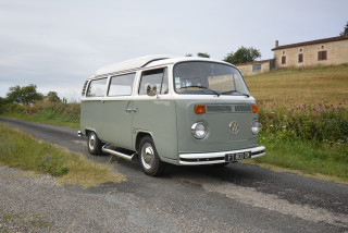 VOLKSWAGEN CAMPER