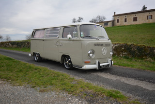 VOLKSWAGEN CAMPER