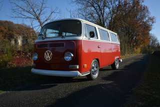 VOLKSWAGEN COMBI